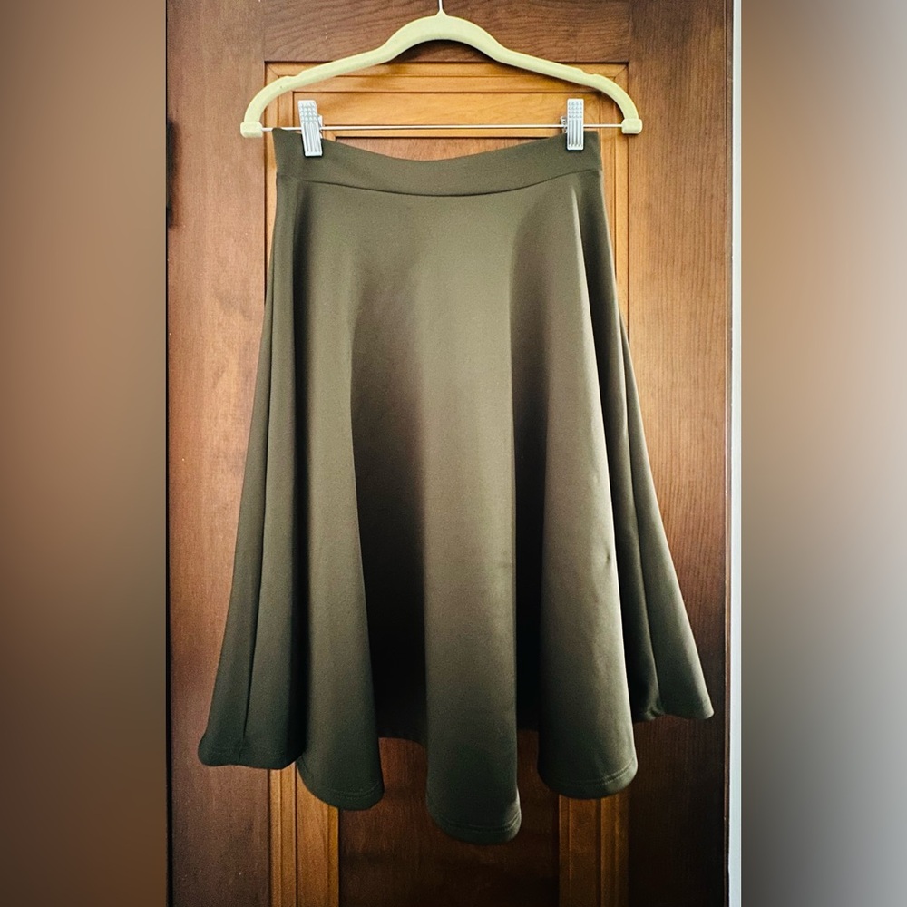 Twirly Olive Green Women's Circle Skirt